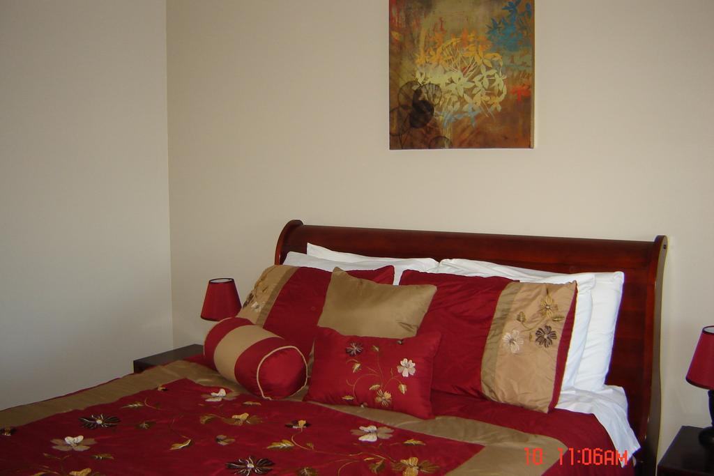 Midway Motel Radisson Pokoj fotografie